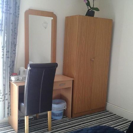Amber Guesthouse Derby Chambre photo