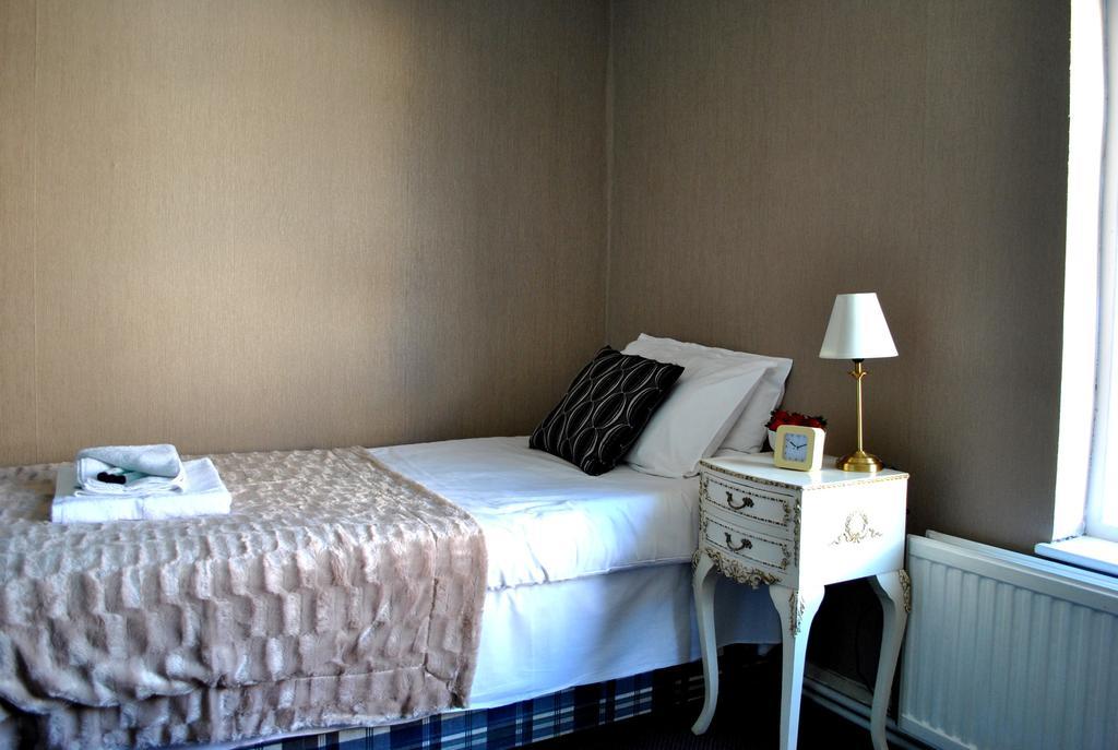 Amber Guesthouse Derby Chambre photo